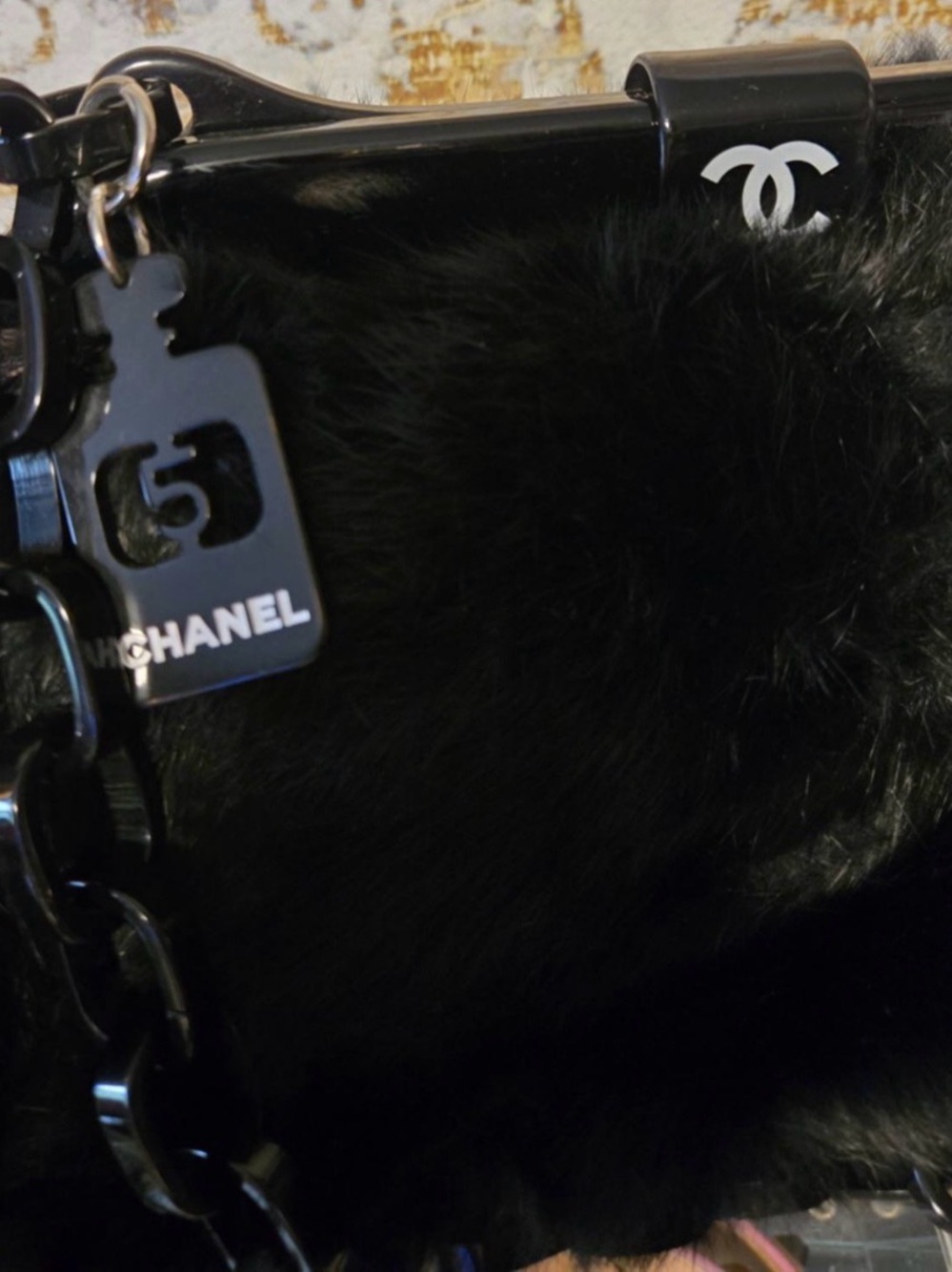 Unbranded Black real Fur & Patent Leather Shoulder Bag with Chain Strap - Picture 14 of 15